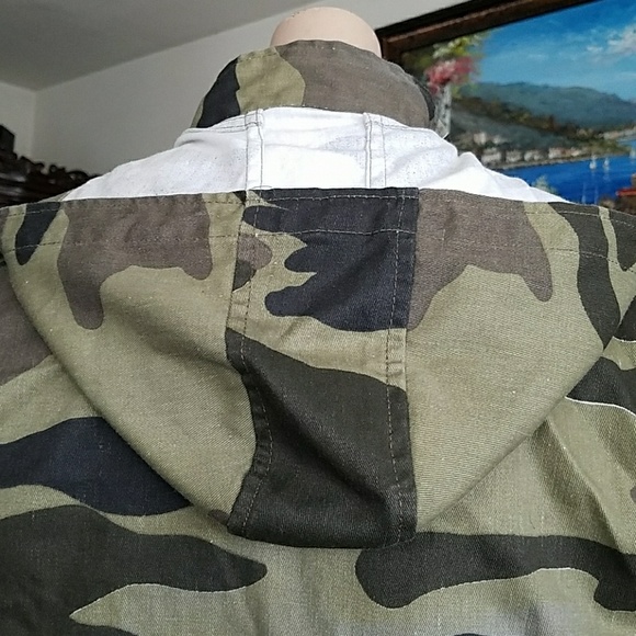 NWOT WOMEN'S HOODED CAMO PRINT JACKET - Picture 7 of 8